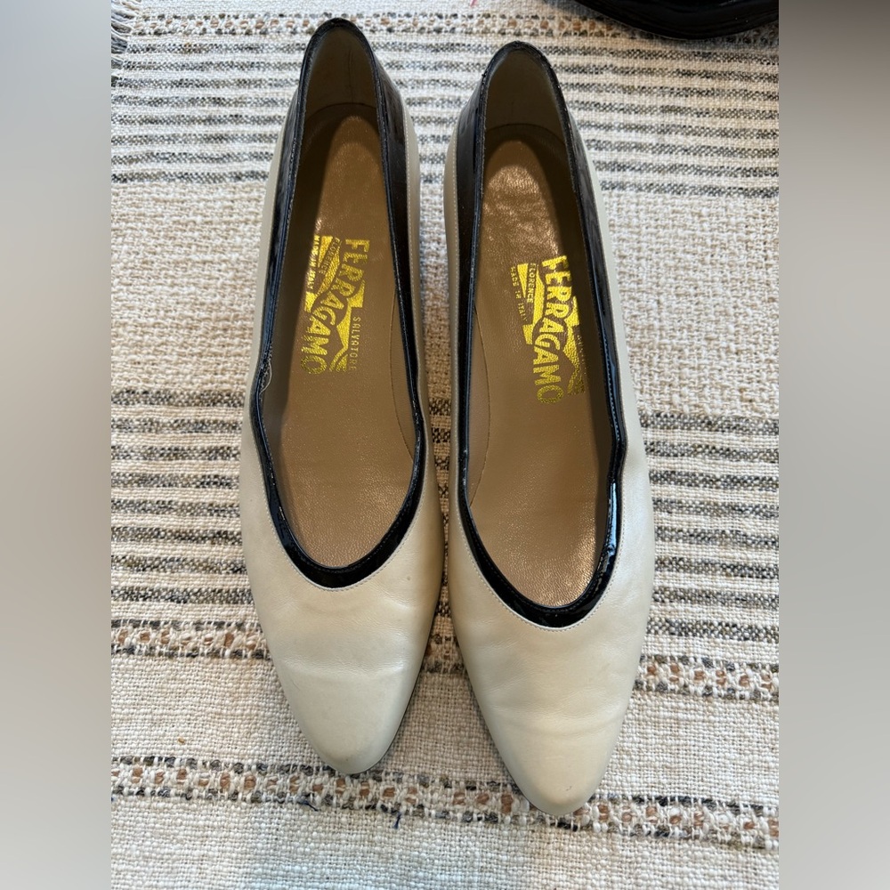 Vintage Ferragamo Cream and Black Flats